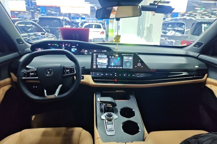 Used CHANGAN UNI-K 2021 2.0T Excellence Edition Center Console