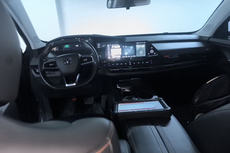 Used CHANGAN UNI-K 2021 2.0T Excellence Edition Center Console