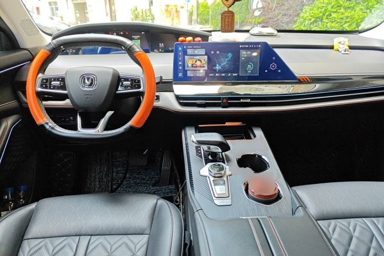 Used CHANGAN UNI-K 2021 2.0T Excellence Edition Center Console
