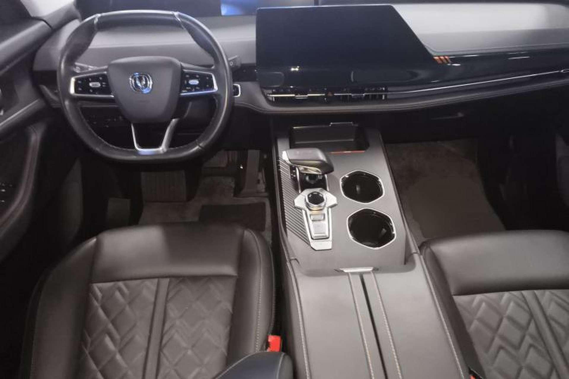 Used CHANGAN UNI-K 2021 2.0T Excellence Edition Center Console
