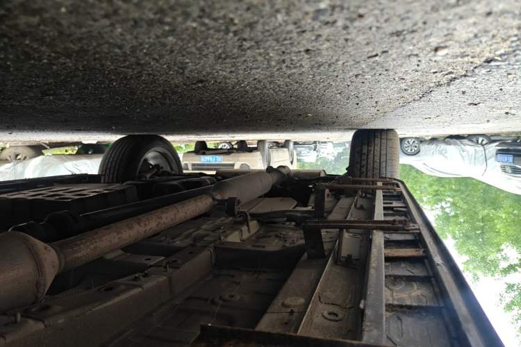 Used CHANGAN UNI-K 2021 2.0T All-Wheel Drive Prestige Version Chassis Front Right