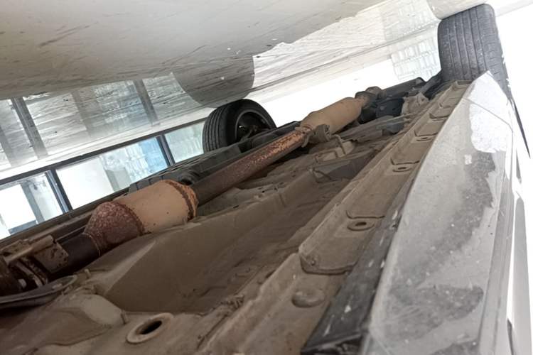 Used CHANGAN UNI-K 2021 2.0T All-Wheel Drive Prestige Version Chassis Front Right