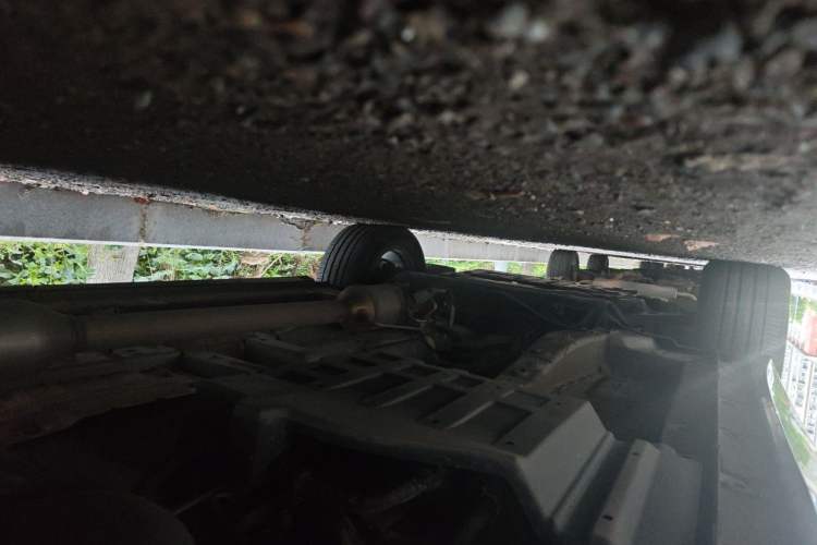 Used CHANGAN UNI-K 2021 2.0T Luxury Version Chassis Rear Left