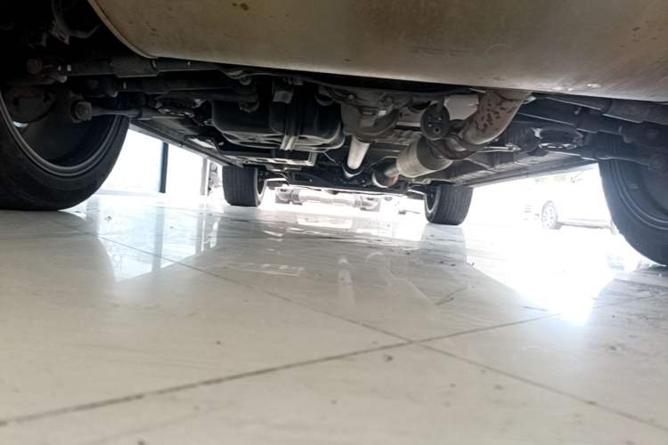 Used CHANGAN UNI-K 2021 2.0T All-Wheel Drive Prestige Version Chassis Rear