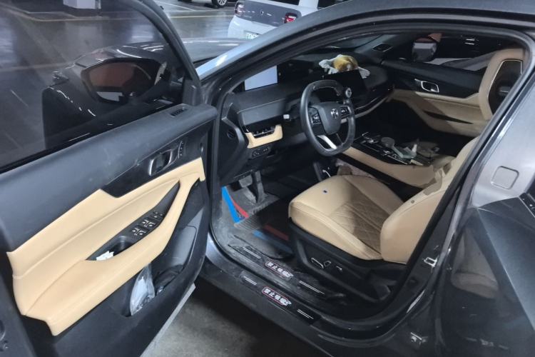 Used CHANGAN UNI-K 2021 2.0T All-Wheel Drive Prestige Version Driver Seat