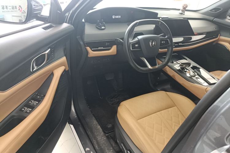 Used CHANGAN UNI-K 2021 2.0T All-Wheel Drive Prestige Version Driver Seat