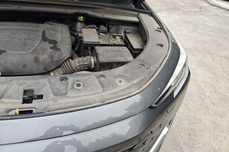 Used CHANGAN UNI-K 2021 2.0T Prestige Edition Engine Bay Left