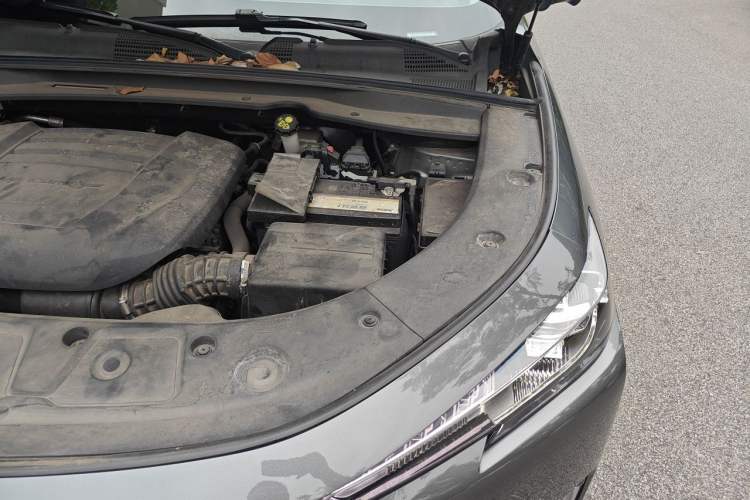 Used CHANGAN UNI-K 2021 2.0T Excellence Edition Engine Bay Left