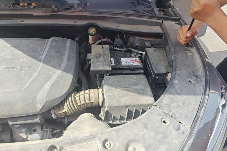 Used CHANGAN UNI-K 2021 2.0T Excellence Edition Engine Bay Left