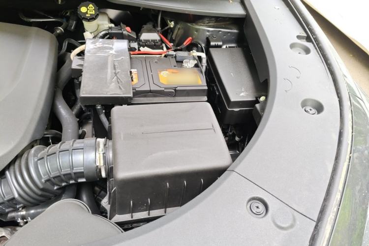 Used CHANGAN UNI-K 2021 2.0T Prestige Edition Engine Bay Left