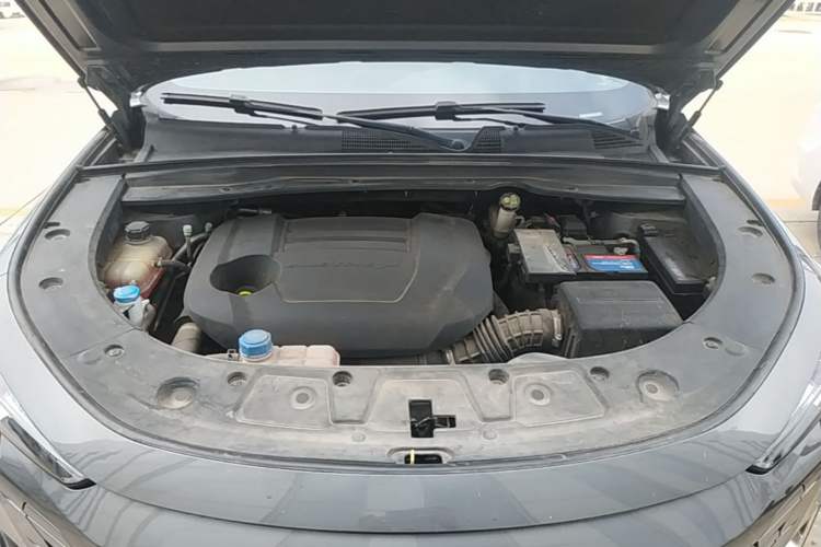 Used CHANGAN UNI-K 2021 2.0T Prestige Edition Engine Bay