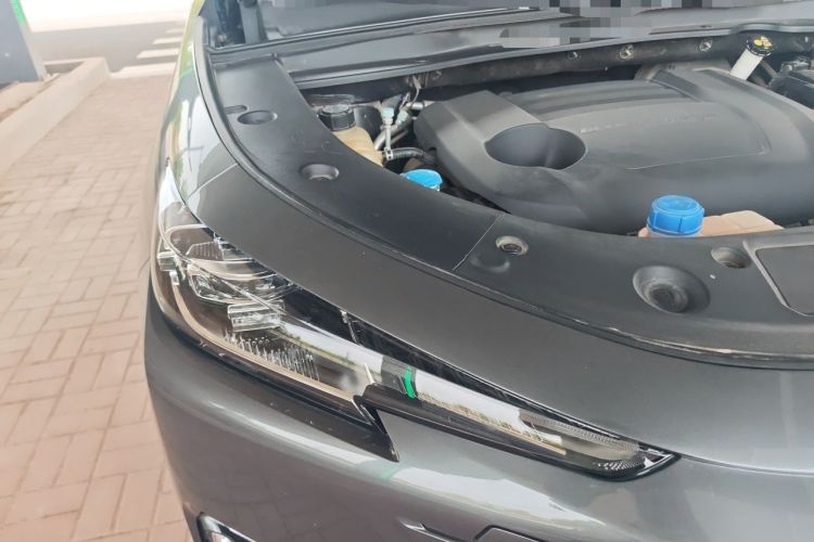 Used CHANGAN UNI-K 2021 2.0T Prestige Edition Engine Bay Right