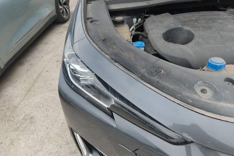 Used CHANGAN UNI-K 2021 2.0T Prestige Edition Engine Bay Right