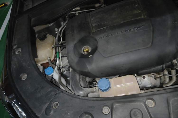 Used CHANGAN UNI-K 2021 2.0T Excellence Edition Engine Bay Right