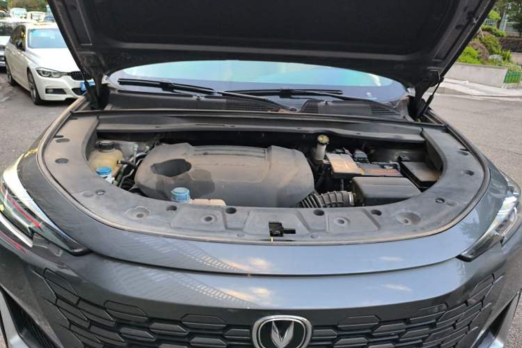 Used CHANGAN UNI-K 2021 2.0T Excellence Edition Engine Bay