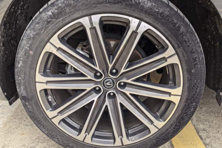 Used CHANGAN UNI-K 2021 2.0T All-Wheel Drive Prestige Version Exterior 3