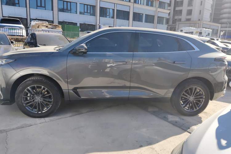 Used CHANGAN UNI-K 2021 2.0T Luxury Version Exterior 3