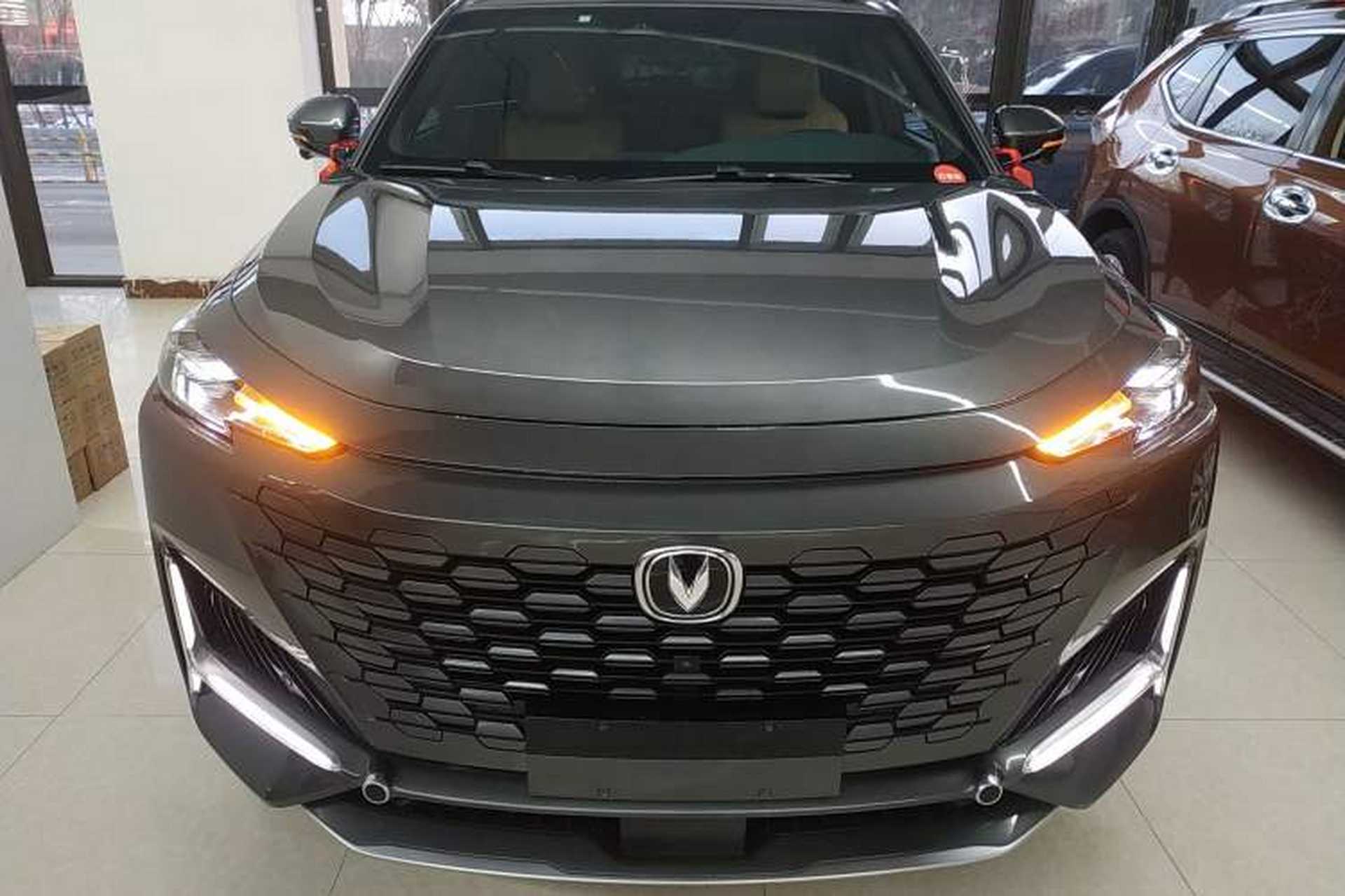 Used CHANGAN UNI-K 2021 2.0T Prestige Edition Front
