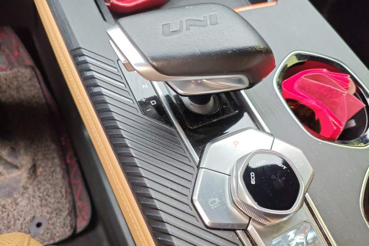 Used CHANGAN UNI-K 2021 2.0T Prestige Edition Gear Lever