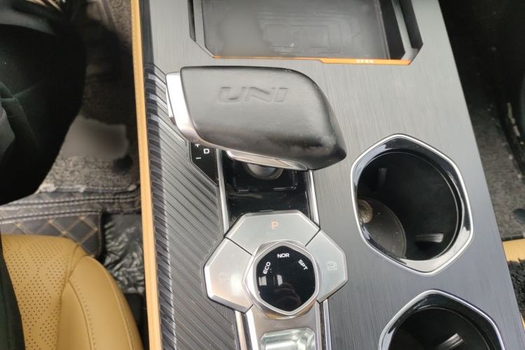 Used CHANGAN UNI-K 2021 2.0T Prestige Edition Gear Lever
