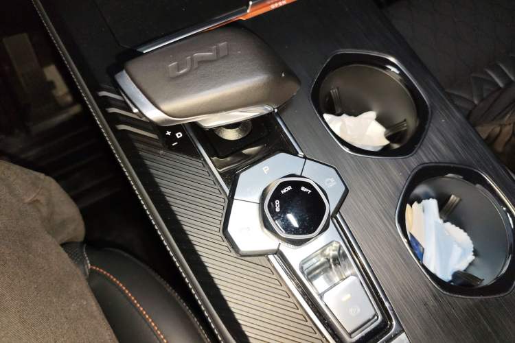 Used CHANGAN UNI-K 2021 2.0T Prestige Edition Gear Lever