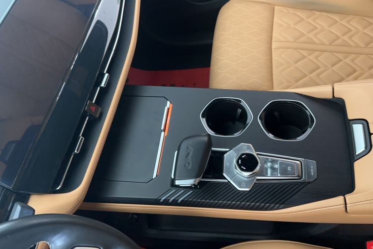 Used CHANGAN UNI-K 2021 2.0T Excellence Edition Interior 2