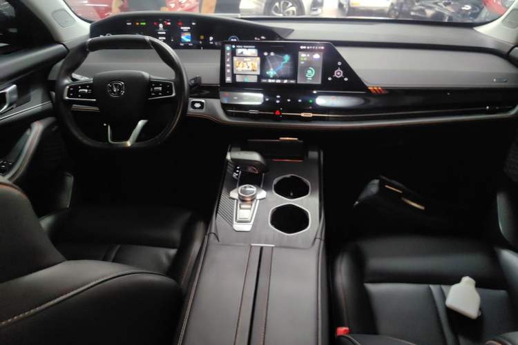 Used CHANGAN UNI-K 2021 2.0T Luxury Version Interior 2