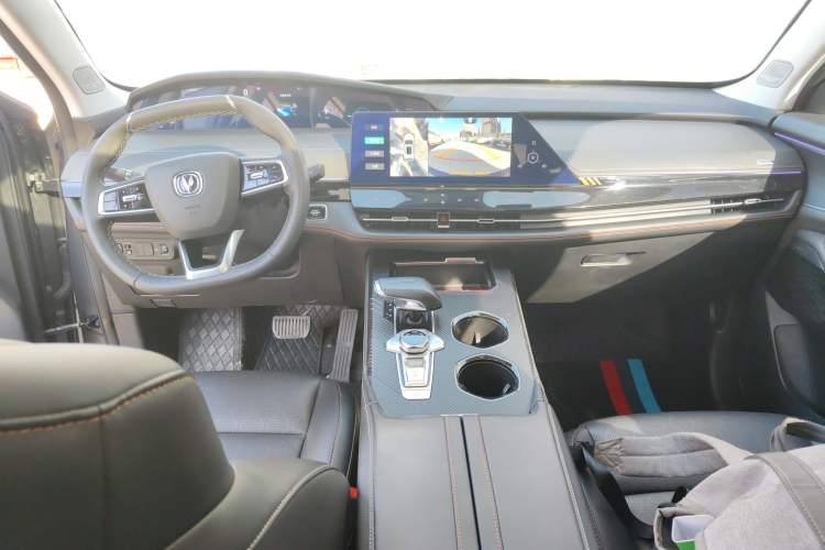 Used CHANGAN UNI-K 2021 2.0T Luxury Version Interior 2