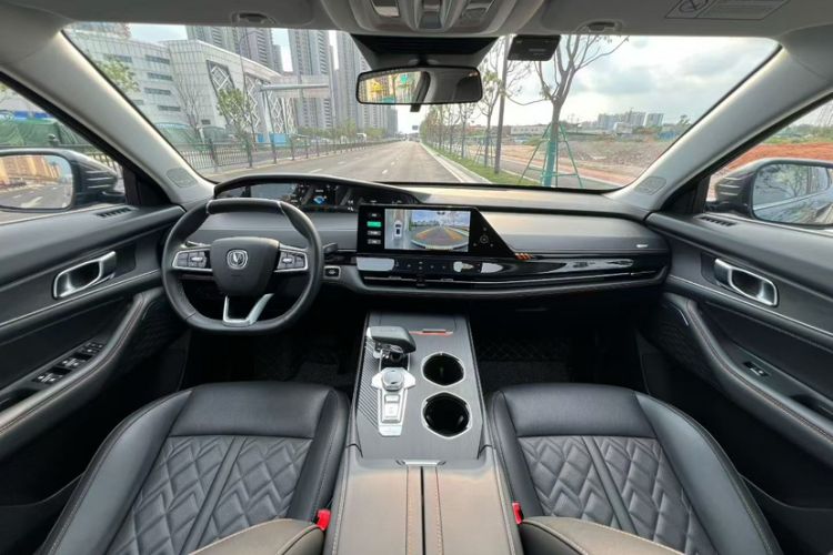 Used CHANGAN UNI-K 2021 2.0T Excellence Edition Interior 3