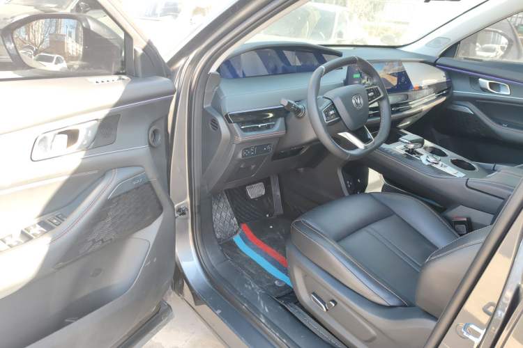 Used CHANGAN UNI-K 2021 2.0T Luxury Version Interior 3