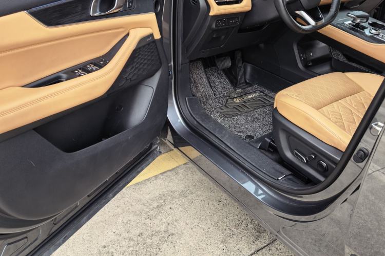 Used CHANGAN UNI-K 2021 2.0T All-Wheel Drive Prestige Version Left Front Seat