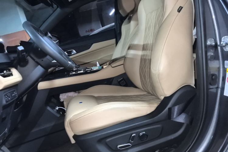 Used CHANGAN UNI-K 2021 2.0T All-Wheel Drive Prestige Version Left Front Seat