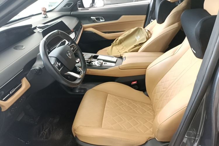 Used CHANGAN UNI-K 2021 2.0T All-Wheel Drive Prestige Version Left Front Seat
