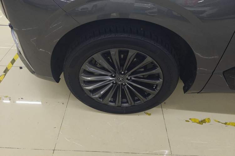 Used CHANGAN UNI-K 2021 2.0T Excellence Edition Left Front Wheel Hub