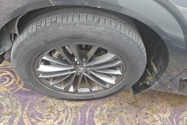 Used CHANGAN UNI-K 2021 2.0T Luxury Version Left Front Wheel Hub