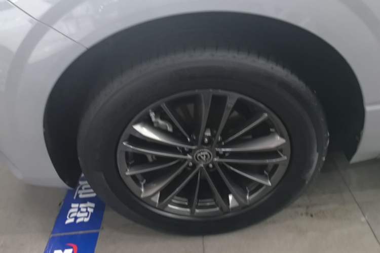 Used CHANGAN UNI-K 2021 2.0T Luxury Version Left Front Wheel Hub