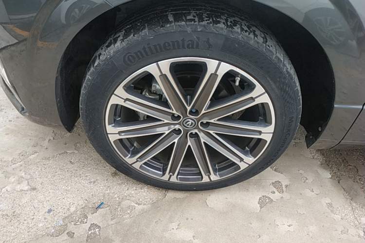 Used CHANGAN UNI-K 2021 2.0T Prestige Edition Left Front Wheel Hub