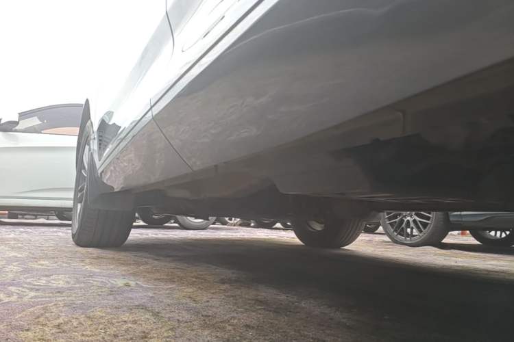 Used CHANGAN UNI-K 2021 2.0T Luxury Version Left Side Sill