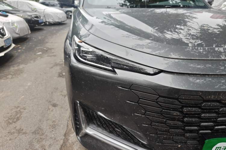 Used CHANGAN UNI-K 2021 2.0T All-Wheel Drive Prestige Version Right Front Headlight