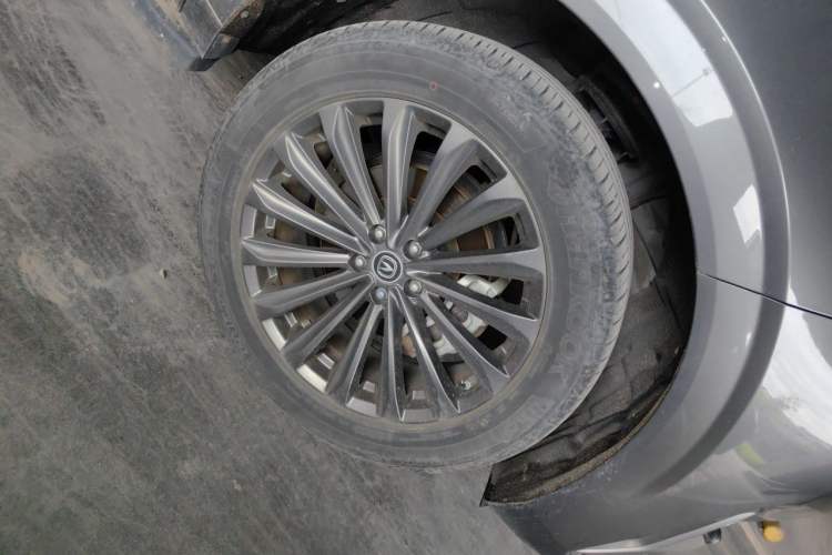 Used CHANGAN UNI-K 2021 2.0T Excellence Edition Right Front Wheel Hub