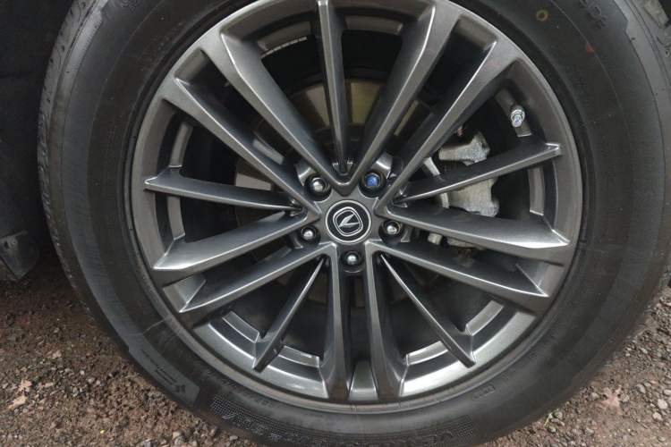 Used CHANGAN UNI-K 2021 2.0T Luxury Version Right Front Wheel Hub