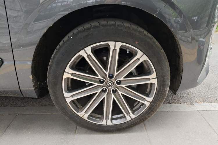 Used CHANGAN UNI-K 2021 2.0T Prestige Edition Right Front Wheel Hub