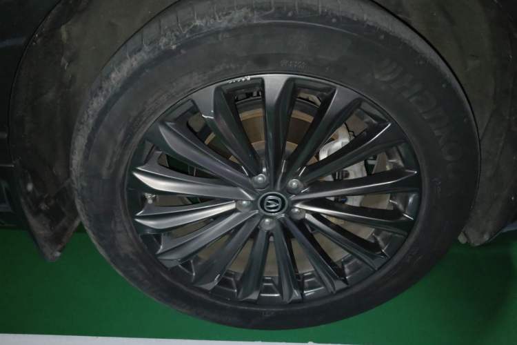 Used CHANGAN UNI-K 2021 2.0T Excellence Edition Right Front Wheel Hub