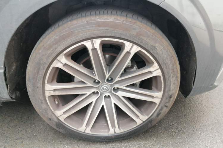 Used CHANGAN UNI-K 2021 2.0T Prestige Edition Right Front Wheel Hub