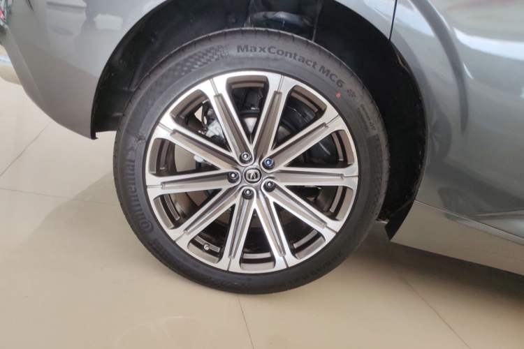 Used CHANGAN UNI-K 2021 2.0T Prestige Edition Right Rear Wheel Hub