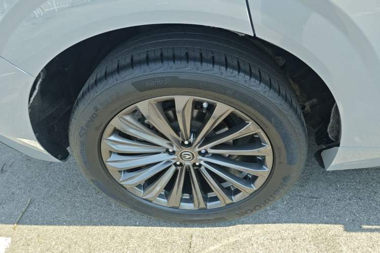 Used CHANGAN UNI-K 2021 2.0T Excellence Edition Right Rear Wheel Hub
