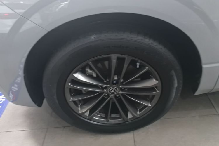Used CHANGAN UNI-K 2021 2.0T Luxury Version Right Rear Wheel Hub