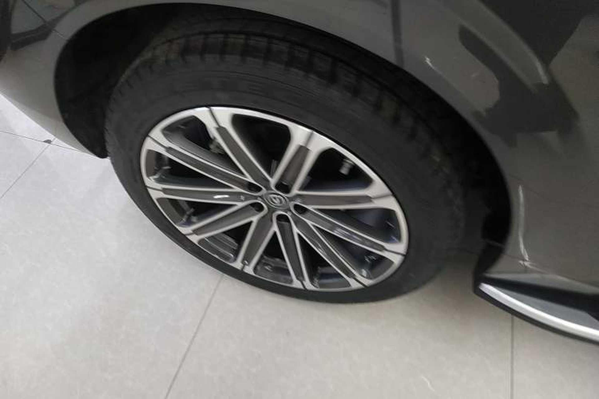 Used CHANGAN UNI-K 2021 2.0T Prestige Edition Right Rear Wheel Hub