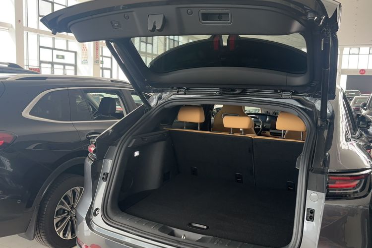 Used CHANGAN UNI-K 2021 2.0T Excellence Edition Trunk