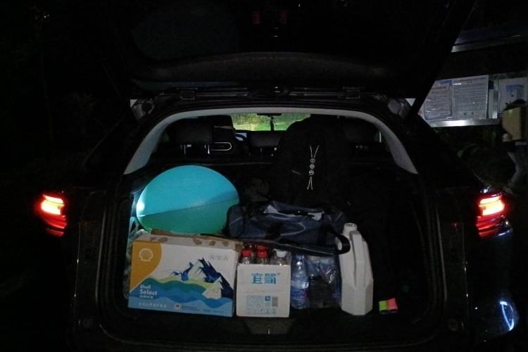 Used CHANGAN UNI-K 2021 2.0T All-Wheel Drive Prestige Version Trunk